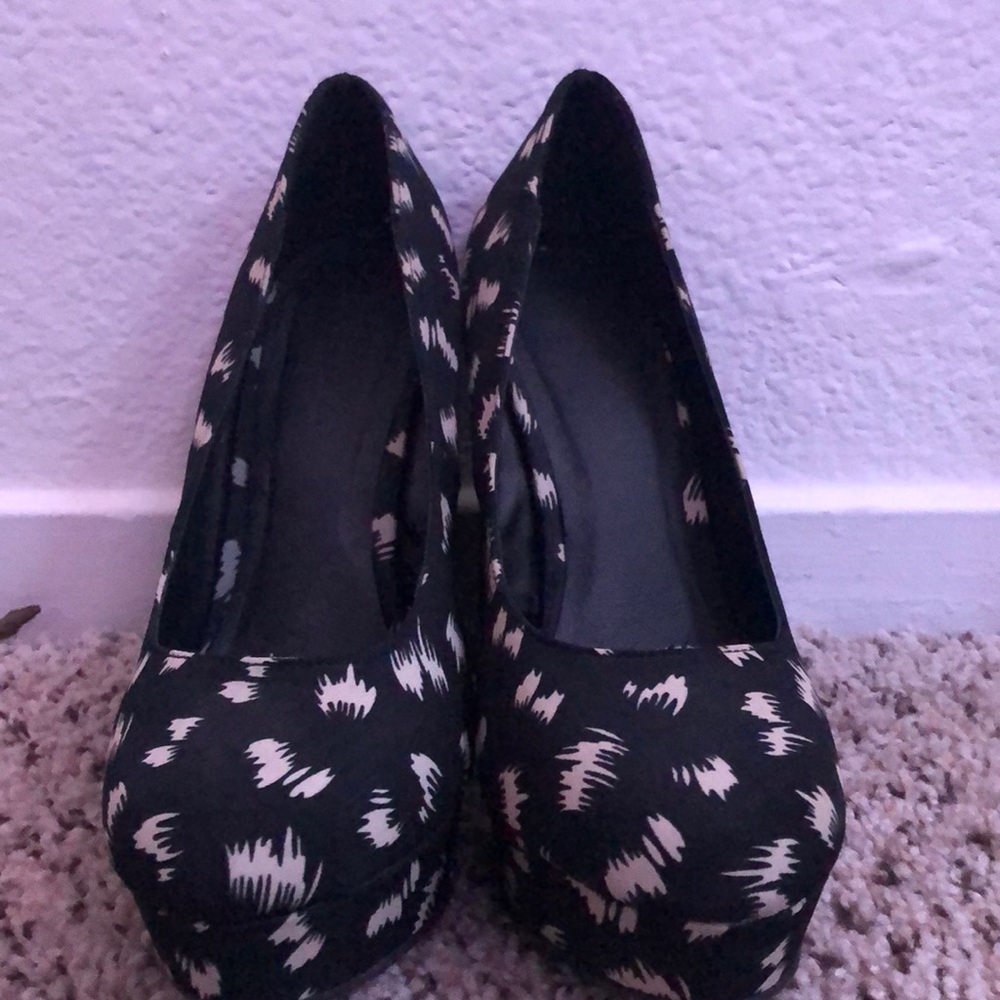 Patterned Platform Heels